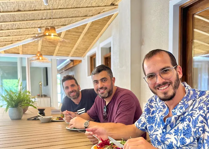 Yonik Farm - Detox Retreat In Nature ロッジ ミリオウ